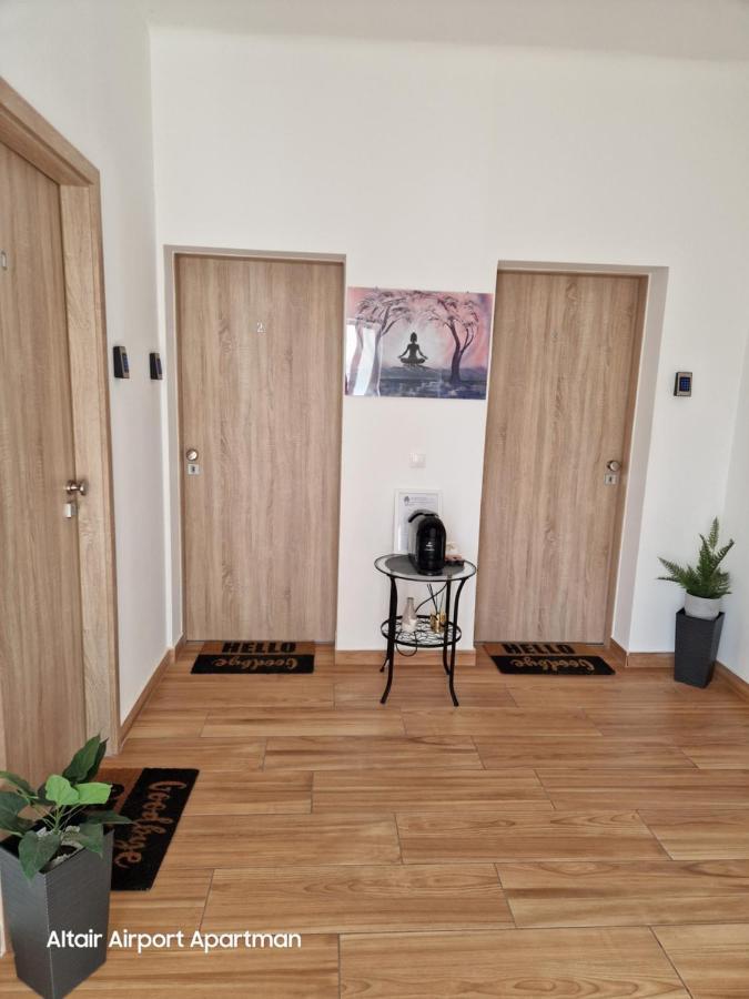 Altair Airport Apartman Vecses Ngoại thất bức ảnh