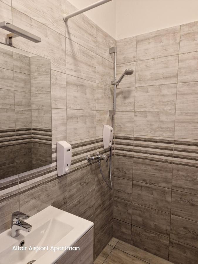 Altair Airport Apartman Vecses Ngoại thất bức ảnh