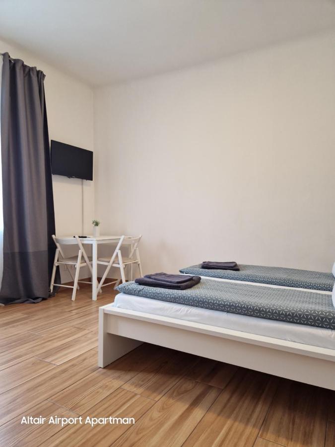 Altair Airport Apartman Vecses Ngoại thất bức ảnh